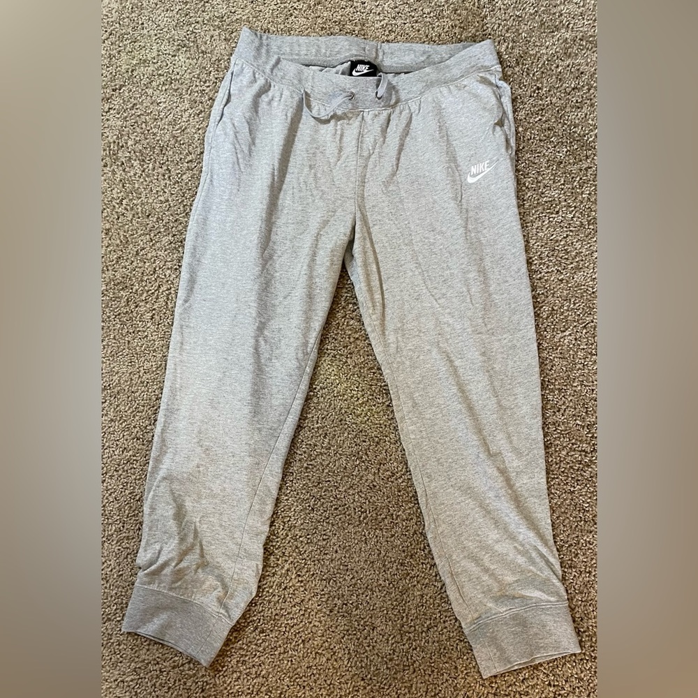 Nike Gray Tapered Jogger Sweatpants